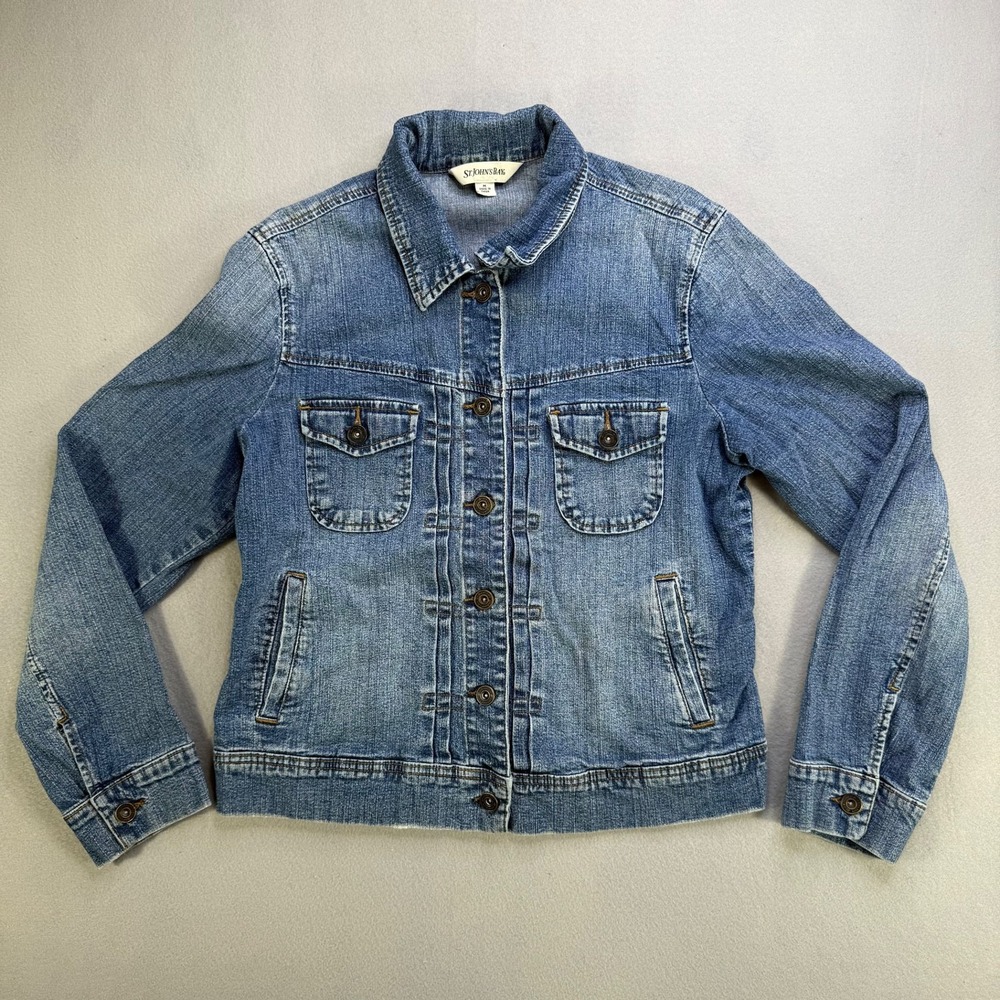 St. John's Bay Denim Jacket Medium Blue Classic Button‎ Front Trucker Style